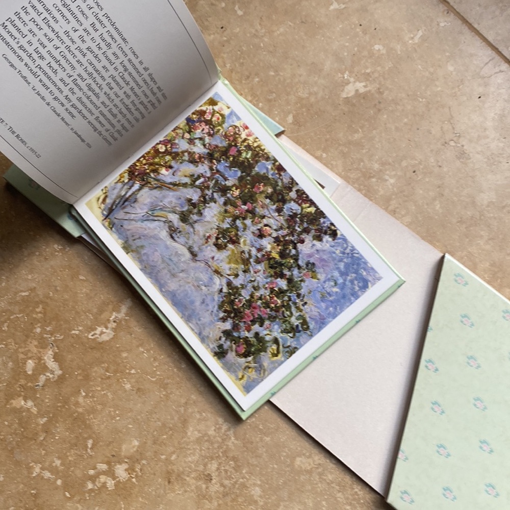 Monet’s Garden Book and Postcards - Picture 6 of 7